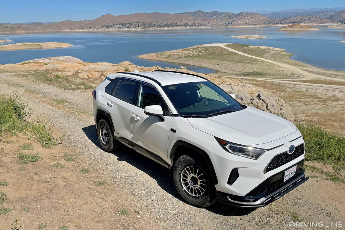 rav4-prime-adventure-02.jpg