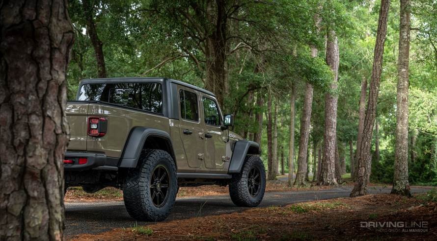 008-all-terrain-or-mud-terrain-tire-which-is-better.jpg