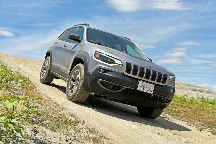 cherokee-trailhawk-nitto-nomad-grappler-08.jpg