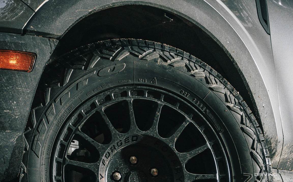 nitto-nomad-grappler-crossover-tire-3-mountain-peak-snowflake-detail-2.jpg