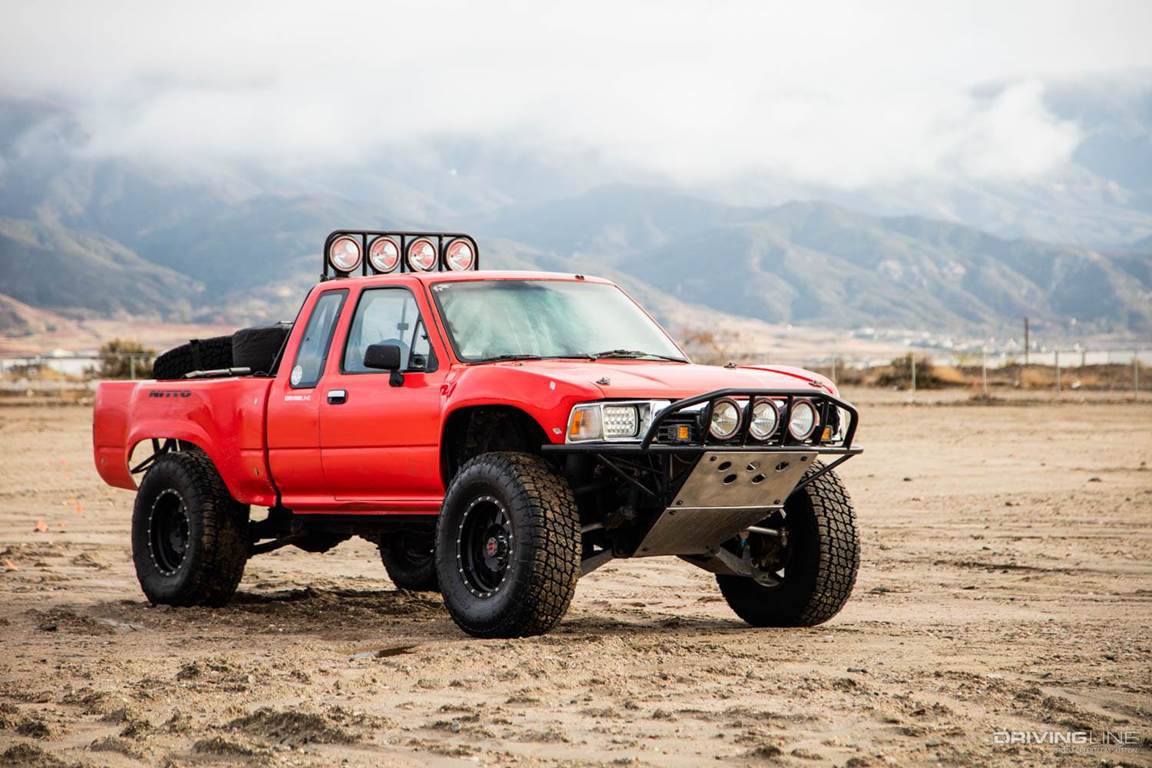 driver-battles-dirt-toyota-vs-toyota-14-2.jpg
