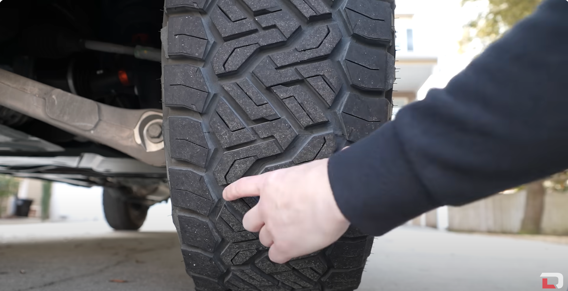 12.5 vs 11.5 LTR tire 003.png